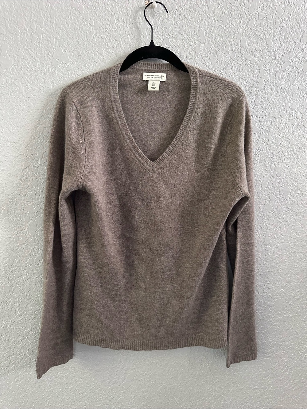 Adrienne Vittadini 100% Cashmere V-Neck Sweater Taupe Brown L
